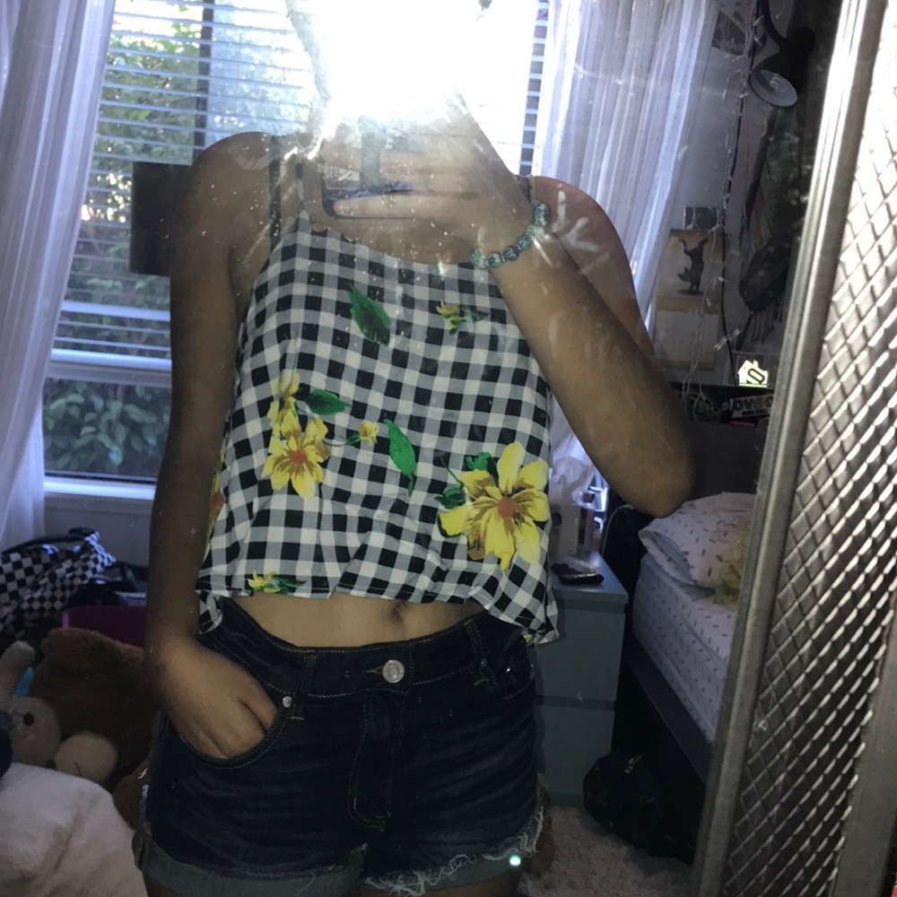 Gingham flower tank